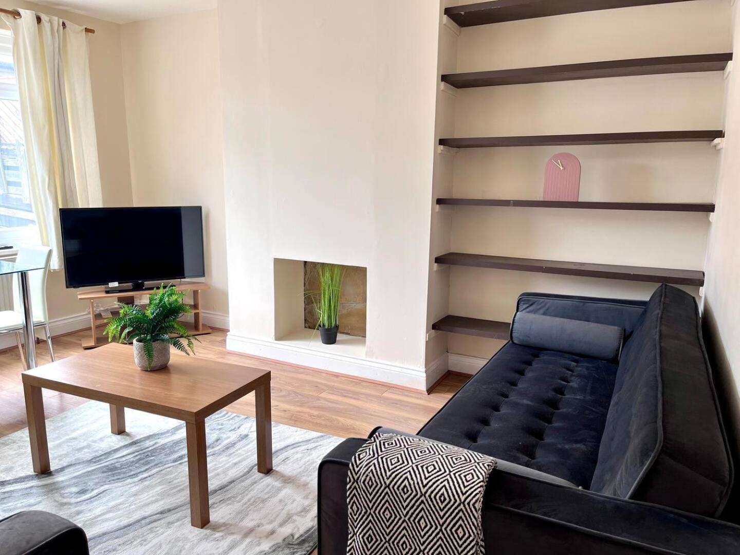 Central 4 Bedroom House With Driveway Newcastle upon Tyne Zewnętrze zdjęcie